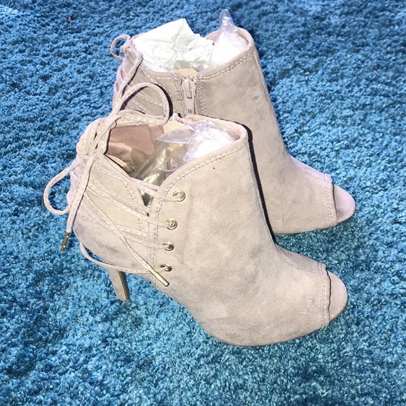 Shoes - Taupe peep toe heels size 6.5